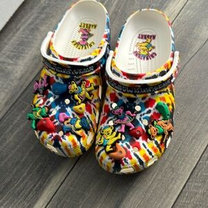 Grateful Dead x Chinatown Crocs Men’s 7 Women’s 9
